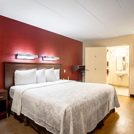 Red Roof Inn Plus+ West Спрингфилд Экстерьер фото