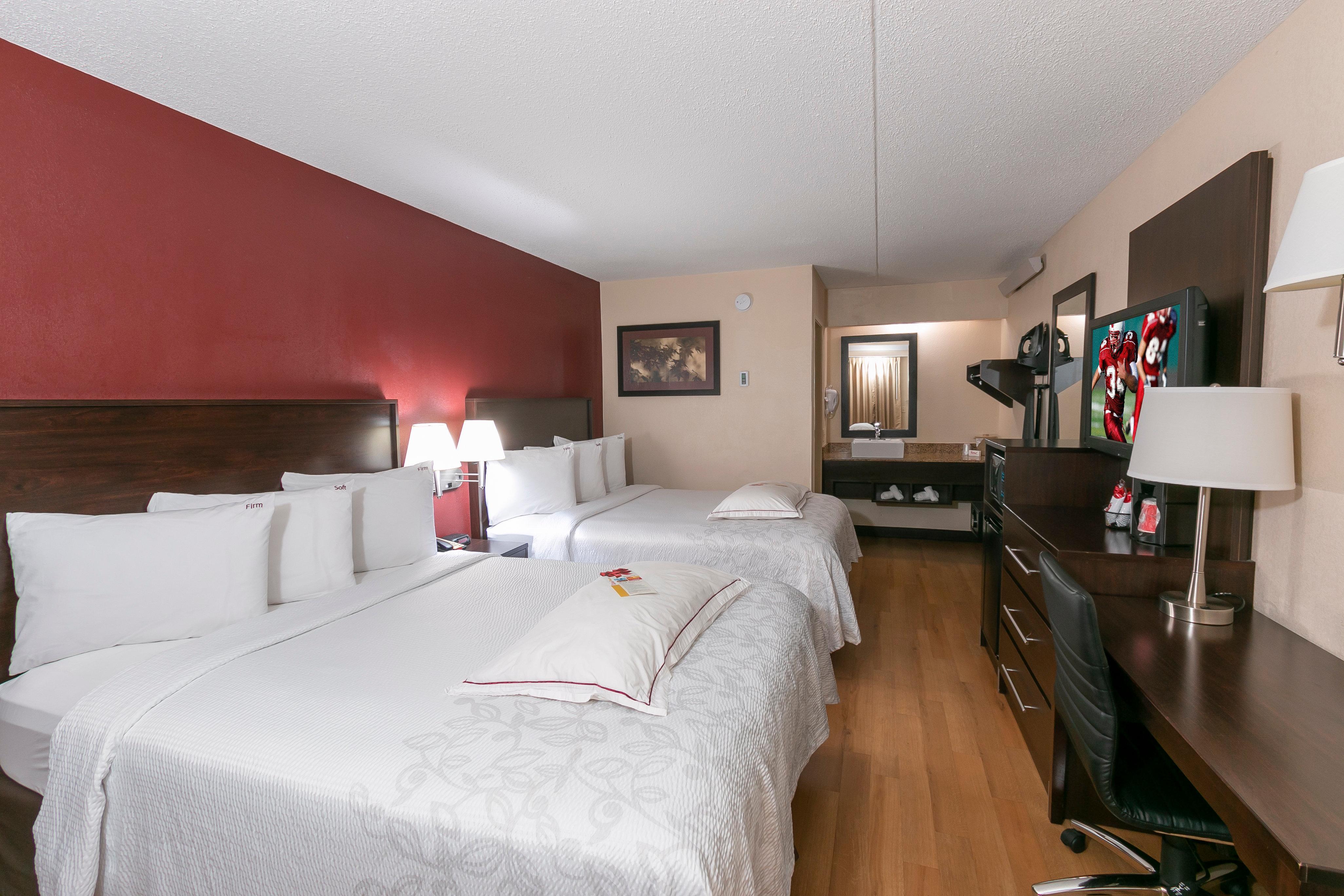 Red Roof Inn Plus+ West Спрингфилд Экстерьер фото