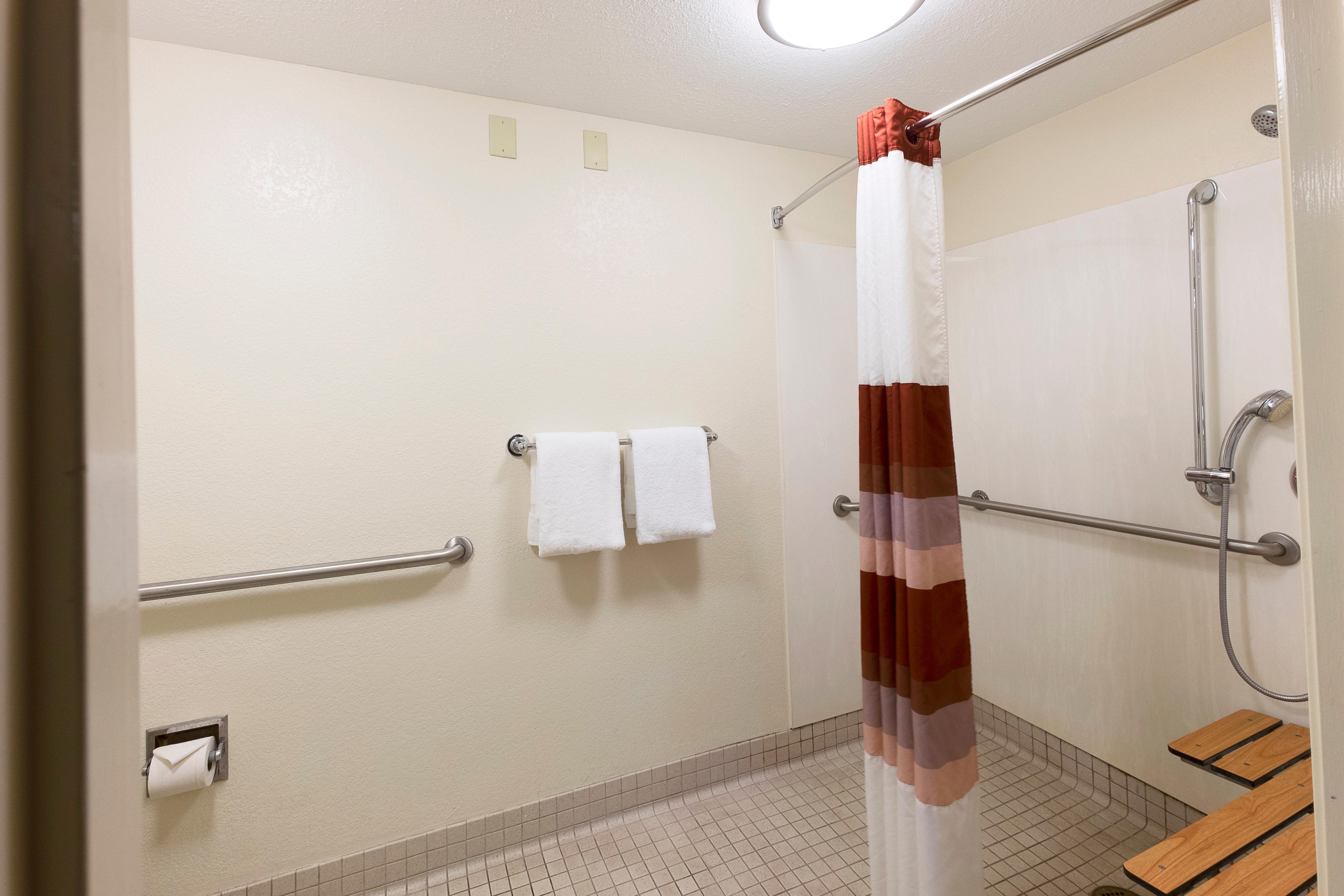Red Roof Inn Plus+ West Спрингфилд Экстерьер фото