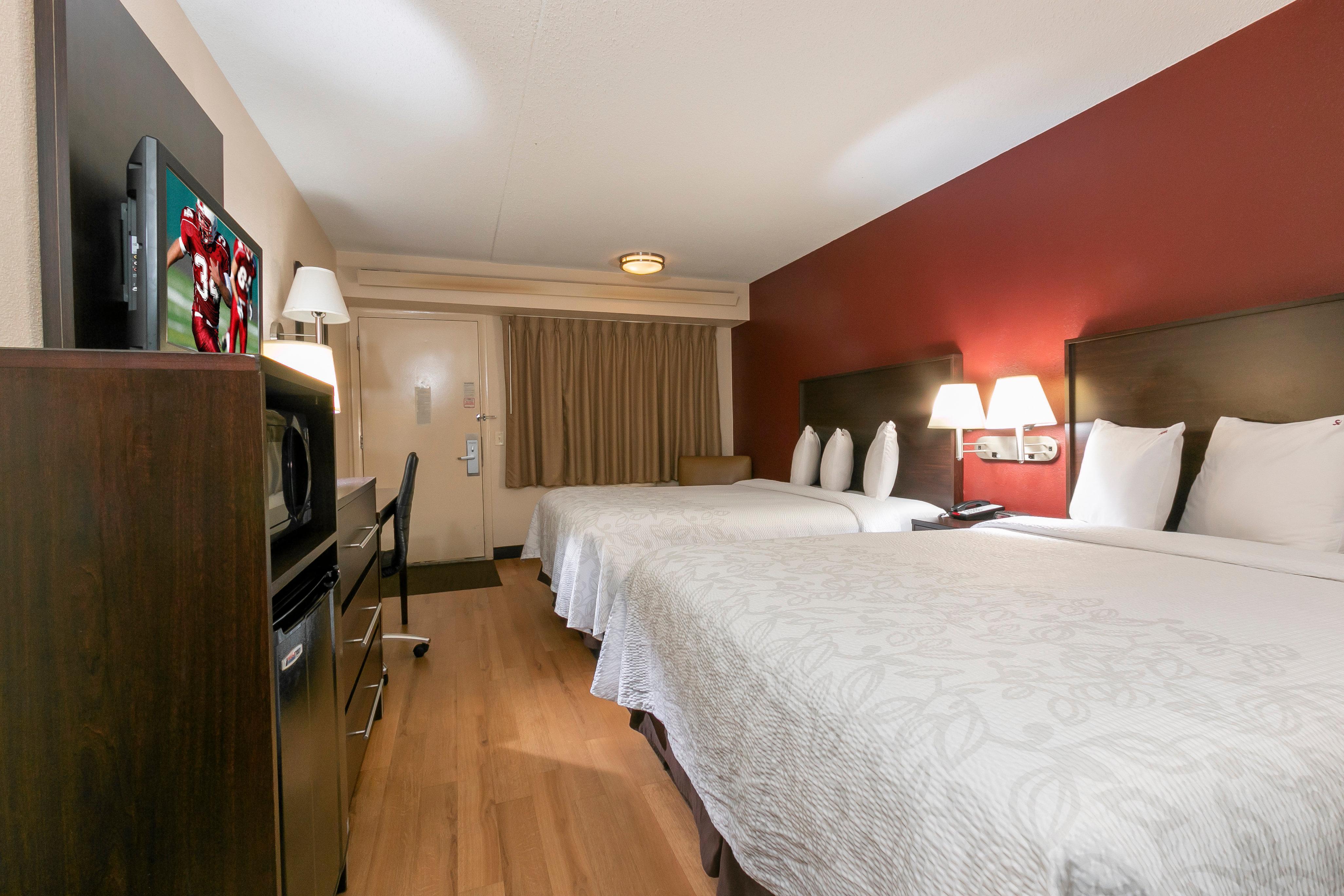 Red Roof Inn Plus+ West Спрингфилд Экстерьер фото