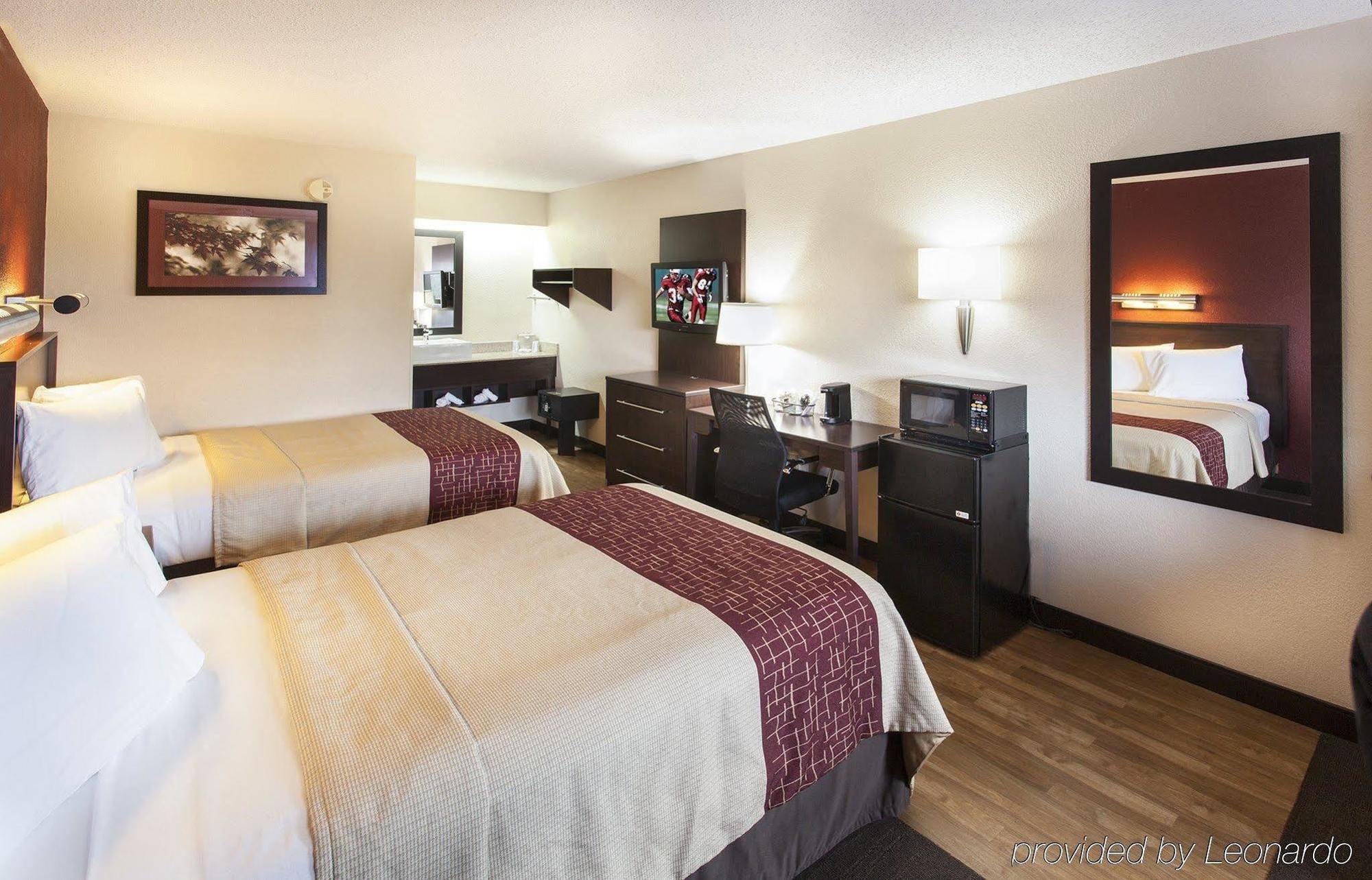 Red Roof Inn Plus+ West Спрингфилд Экстерьер фото